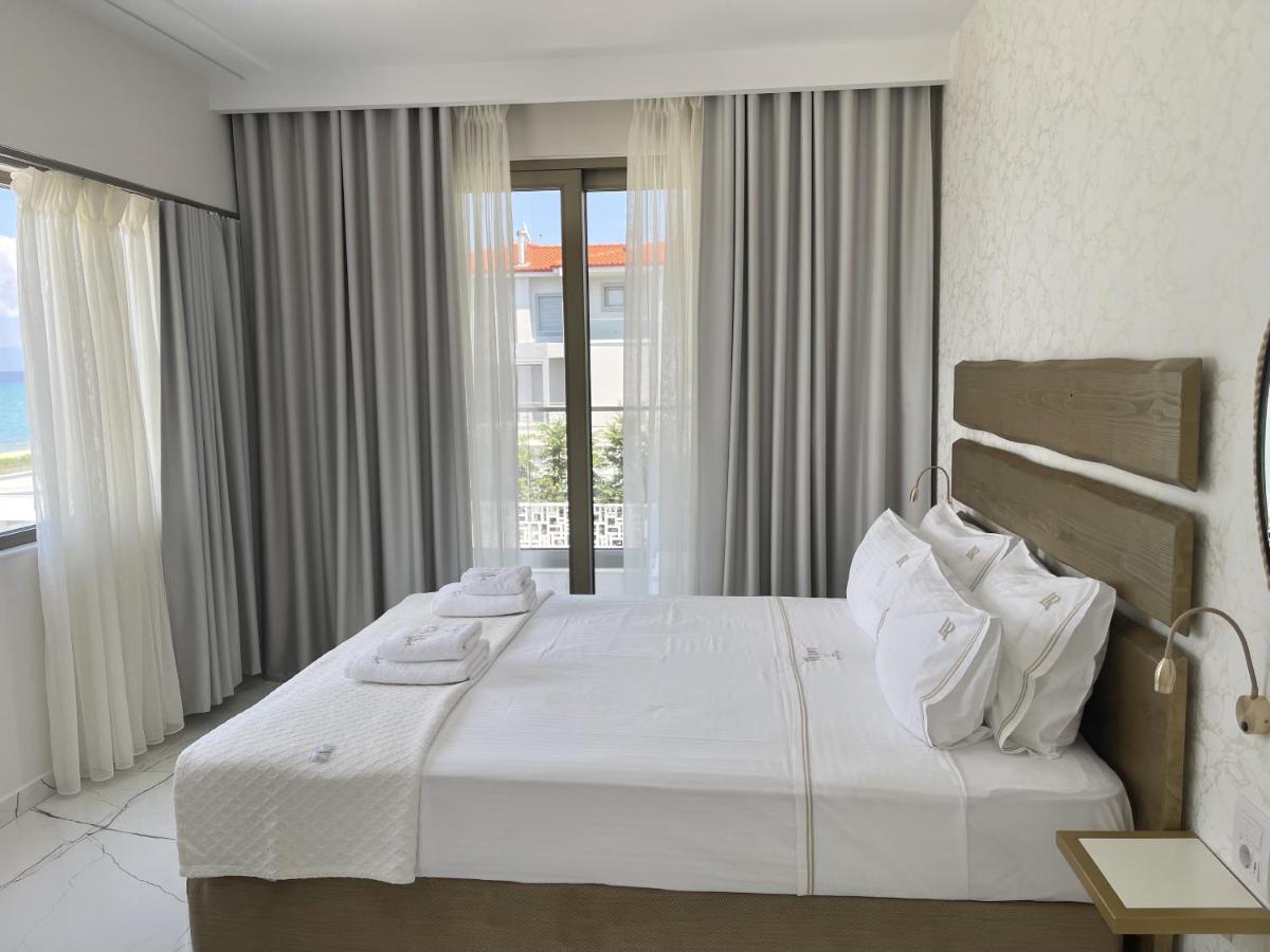 Laguna Resort By Diomedes Group Hanioti Ngoại thất bức ảnh
